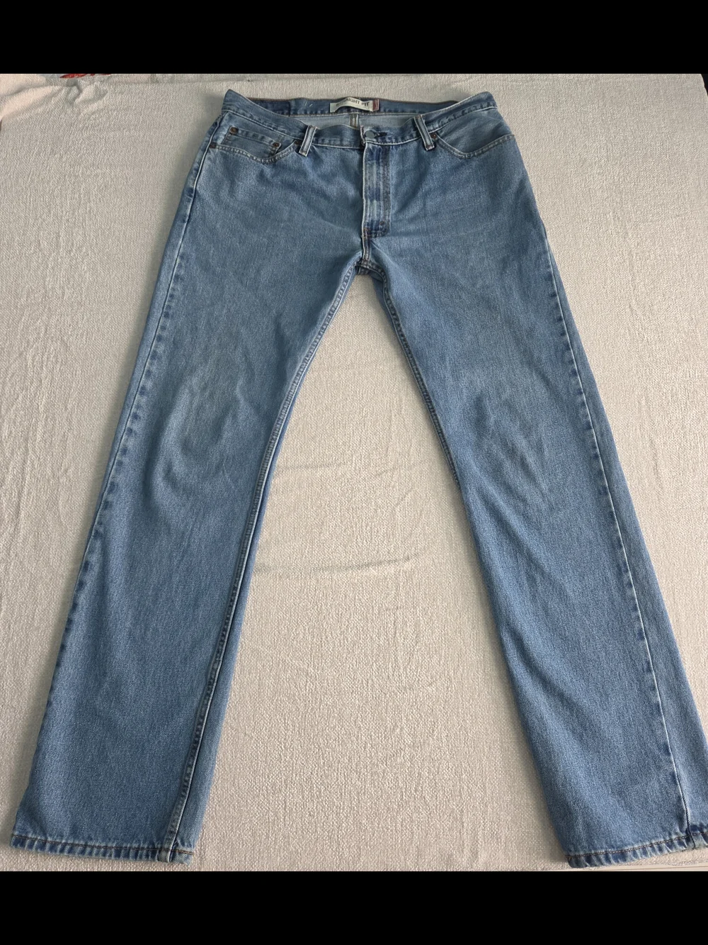 Levi's 505 Straight Fit Jeans Men's 36x36 Medium Wash Blue Denim Cotton. 2010